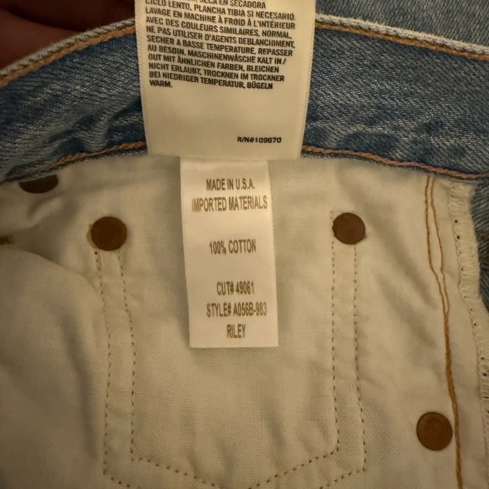 Agolde Riley High Rise Straight Crop in Shatter, size 29. - Picture 7 of 7
